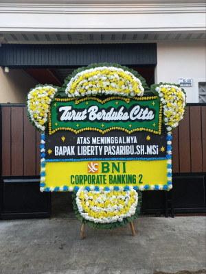 Papan Bunga Duka di Selomartani