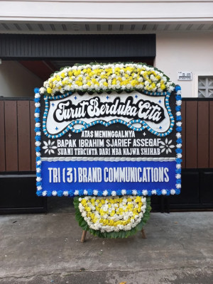 Papan Bunga Duka di Selomartani